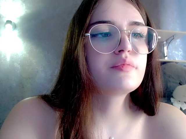 Fotografie MelodyGreen the day is still boring without your attention and presence (づ￣ 3￣)づ #bigboobs #lovense #cum #young #natural