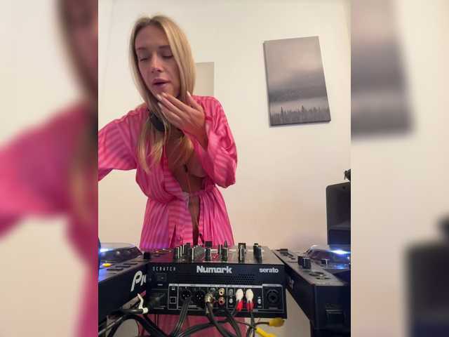 Screenshot di trasmissione MerryBaby