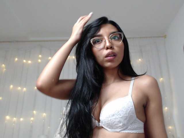 Fotografie mia-fraga Hi, lets have a fun and dirty F R I D A Y ♥ Come to play with me, naked at 600 TKNS! #sexy #latin #New #curvs #colombian #young #naked #party #tits #pussy