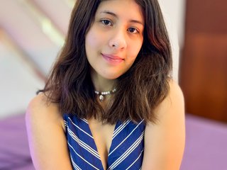 Chat video erotica miaqueen021
