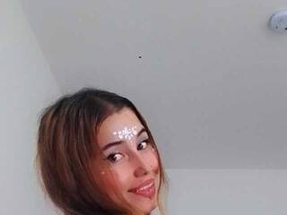 Chat video erotica Mikaela-19