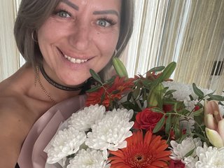 Chat video erotica Milena-MilfaXXX
