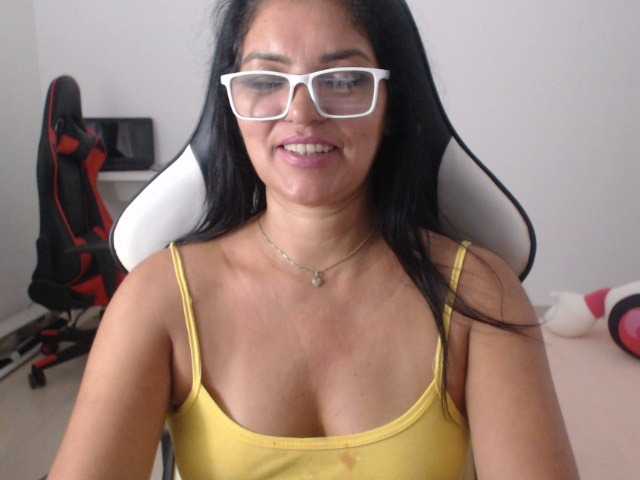 Fotografie MILFBRZIL desçam pro play, bora brincar.