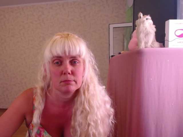 Fotografie YoungMistress Lovense ON 5 tok. FOLLOW MY TWITTER @sunnysylvia5 I am Sexy with natural beauty! Long nipples 4cm and pussy with big lips and loud orgasm in private! Like me- put love, give gifts