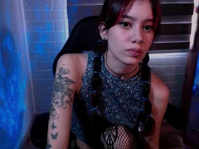 Fotografie miss-violet WELCOME GUYS GOAL FLAH TITS 30 TOKENS