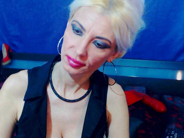 Screenshot di trasmissione HoneyLara