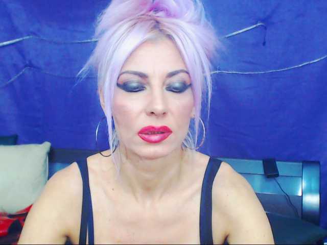 Screenshot di trasmissione HoneyLara