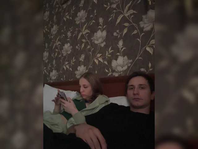 Screenshot di trasmissione Molly-and-Tommy
