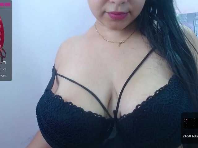 Fotografie MollyPatrick2 hello guys ❤❤ Welcome fuck me and wet tips make me horny #bigboobs#bigass#latina#lovense#petite#new#squirt [499 tokens remaining]