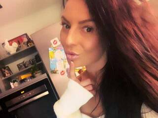 Chat video erotica MonicaGucci