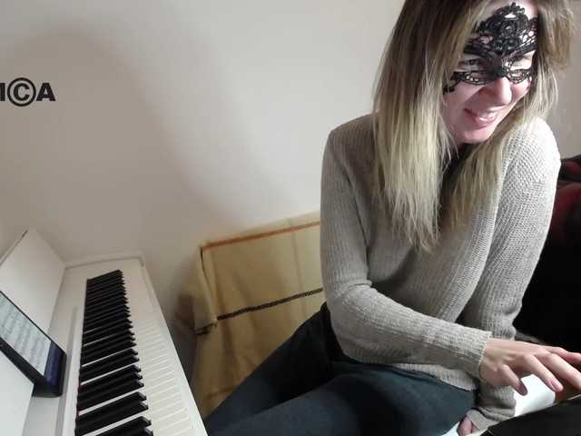 Screenshot di trasmissione PianoGirl