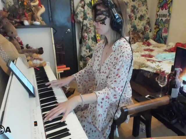 Screenshot di trasmissione PianoGirl