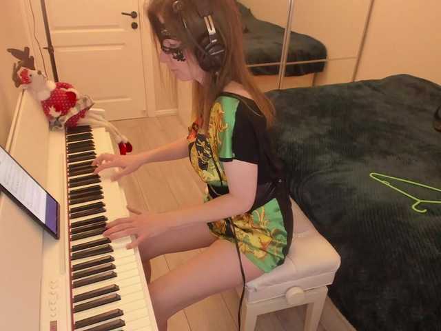 Screenshot di trasmissione PianoGirl