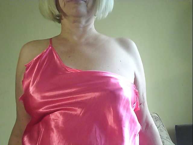 Screenshot di trasmissione NatalyAwesome