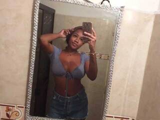 Chat video erotica Naybrownie