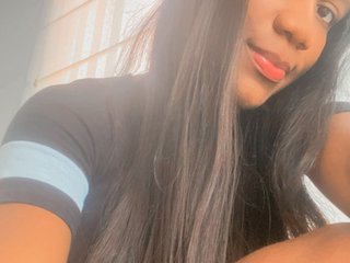 Chat video erotica NicoleHillss