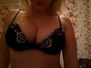 Chat video erotica nikanika222