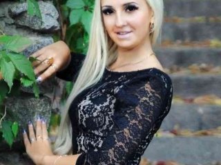 Foto del profilo _Alienanna_