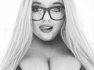 Chat video erotica ParisMalone