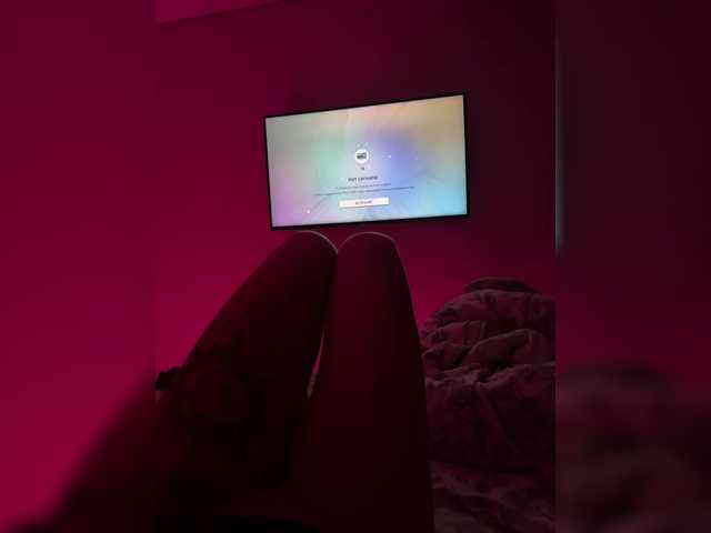 Screenshot di trasmissione TheonlyoneBoyX