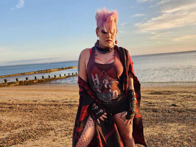 Foto del profilo Pinkthehawk