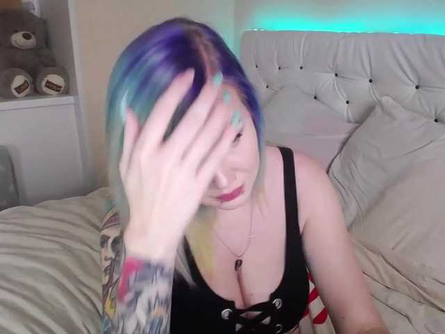 Screenshot di trasmissione PrettyandNaug