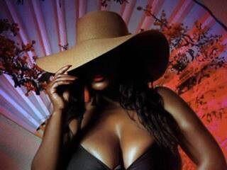 Chat video erotica Prettybaddieg