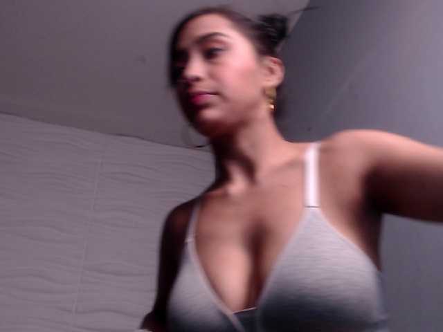 Fotografie RachelAdamsX Goal: Oil show ♥ Feeling bored? Join me and have the best time together ♥ // Lovense ON