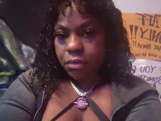 Chat video erotica RaiNNTheDickWhisperer
