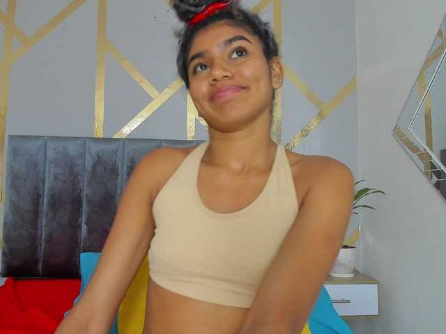 Fotografie Renatta-sx Today I feel very hot!! help me,Anal with black dildo 799 token #18 #ebony #feet #latina #teen