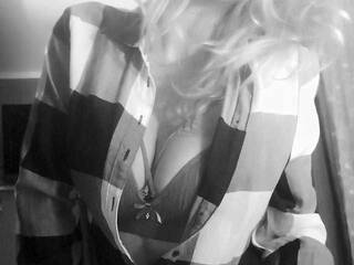 Chat video erotica Rishana