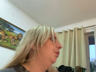 Chat video erotica Roksi-8