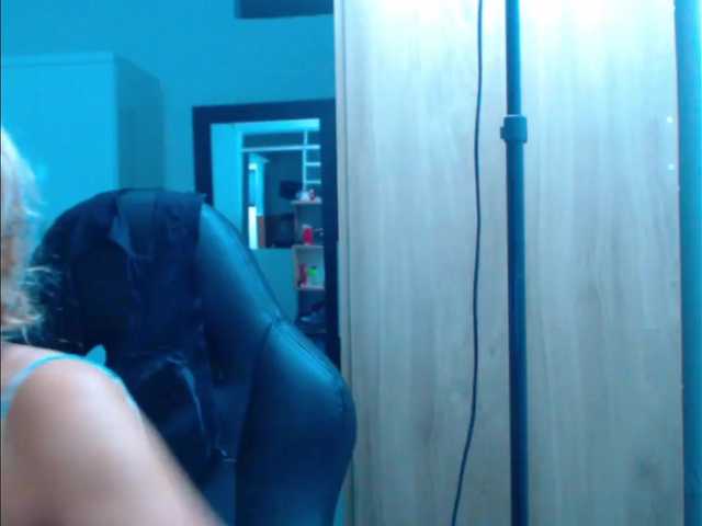 Screenshot di trasmissione RoxanaMilf