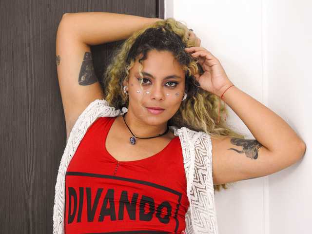 Foto del profilo RoxaneMoore