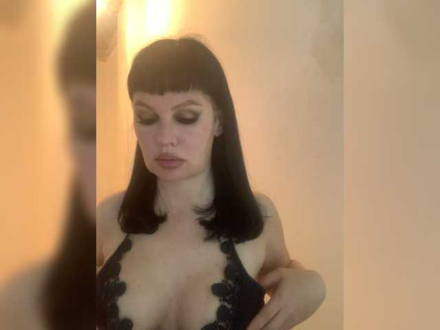 Screenshot di trasmissione RoyalBreasts