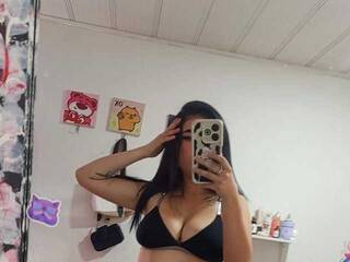 Chat video erotica sahmara1