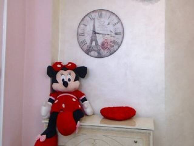 Screenshot di trasmissione Sandy-Bella