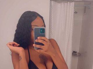 Chat video erotica SashaMalone