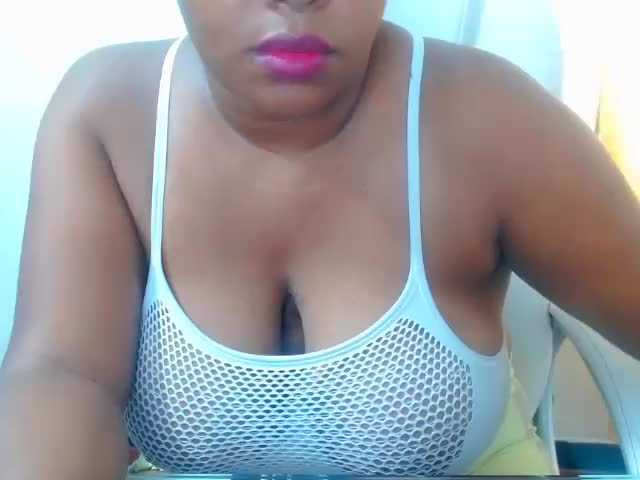 Screenshot di trasmissione Sexy-Brunette