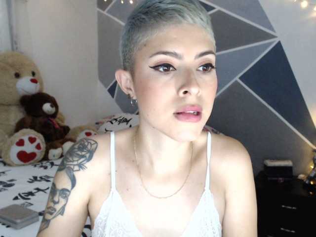 Screenshot di trasmissione sherlyn23