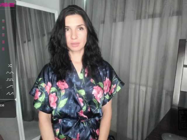 Fotografie _Lucky_Lena_ Hi, I am Lena. Welcome to my chat. Here you will find good music and pleasant communication. I do not undress in general chat. Only private. Lovense works from 11.