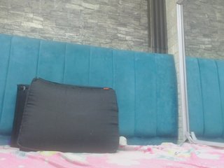 Chat video erotica skinny-brenda