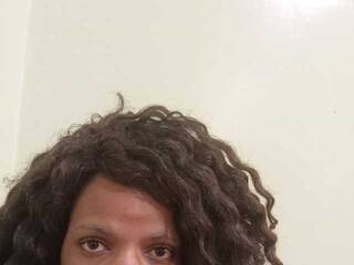 Chat video erotica slimbabi