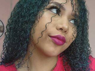 Chat video erotica smiling-curly