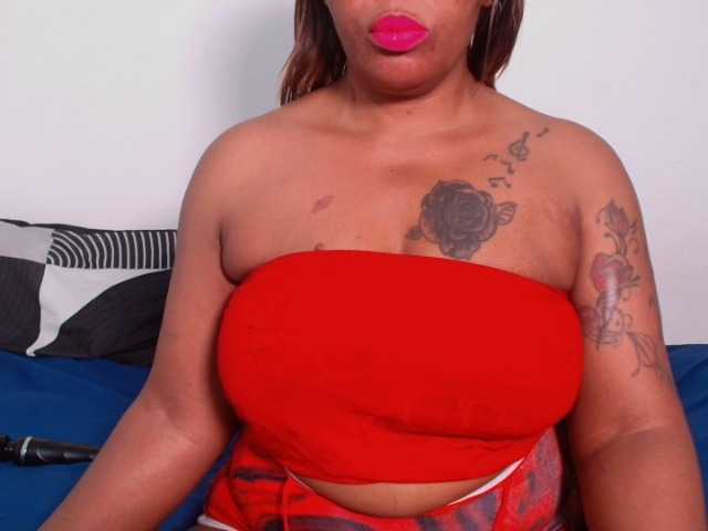 Screenshot di trasmissione SpicyQueenXxx