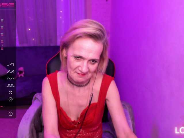 Screenshot di trasmissione SqurtyLally69