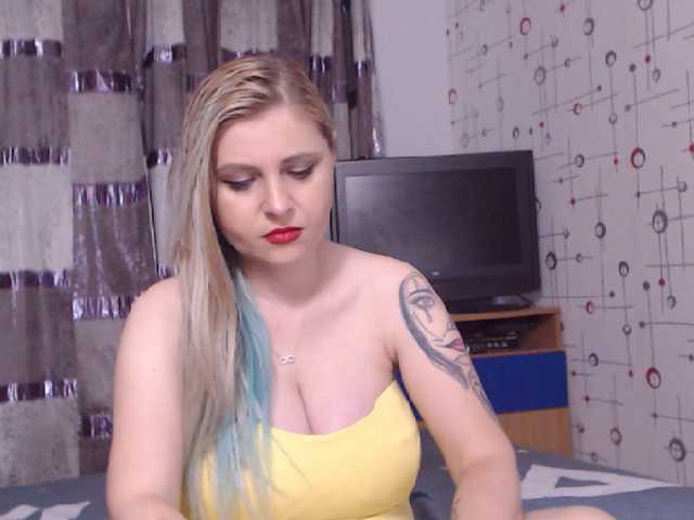 Fotografie StacySensuall Blonde Godness who wants to satisfy you