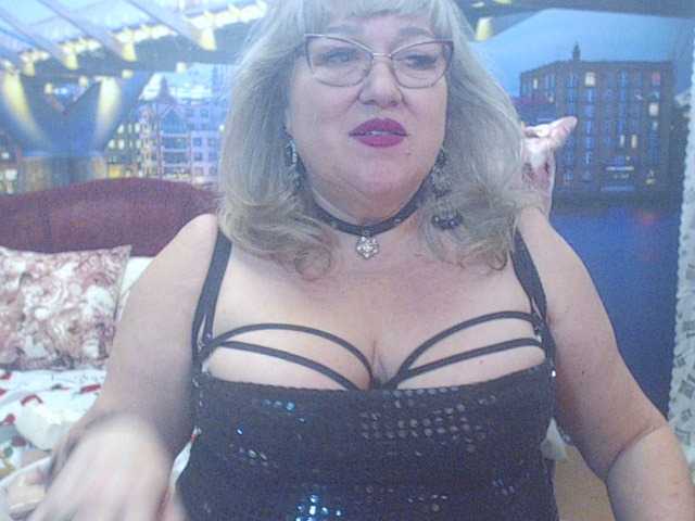 Fotografie StarMarmela Hi boys!! Cam - 50 Boobs Token - 30 Firm Ass - 35 Wet Pussy Show - 55! Naked-100 SQUIRT only in private! Have a good mood!!!
