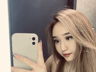 Chat video erotica SujiMin