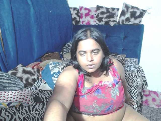 Fotografie SusanaEshwar hi guys motivate me with your tks to squirt now MMMMMM BIG FAT SHAVED PUSSY